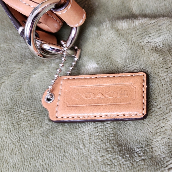 ⭐️EUC COACH Patchwork Hobo Shoulder Bag - Picture 9 of 11